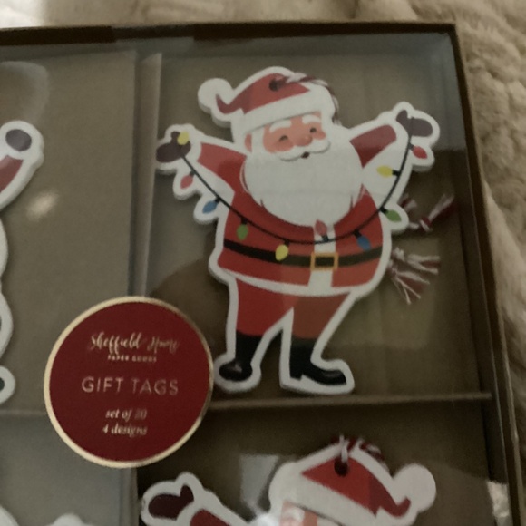 New Sheffield Home Christmas Tags-2o pieces - Picture 3 of 8